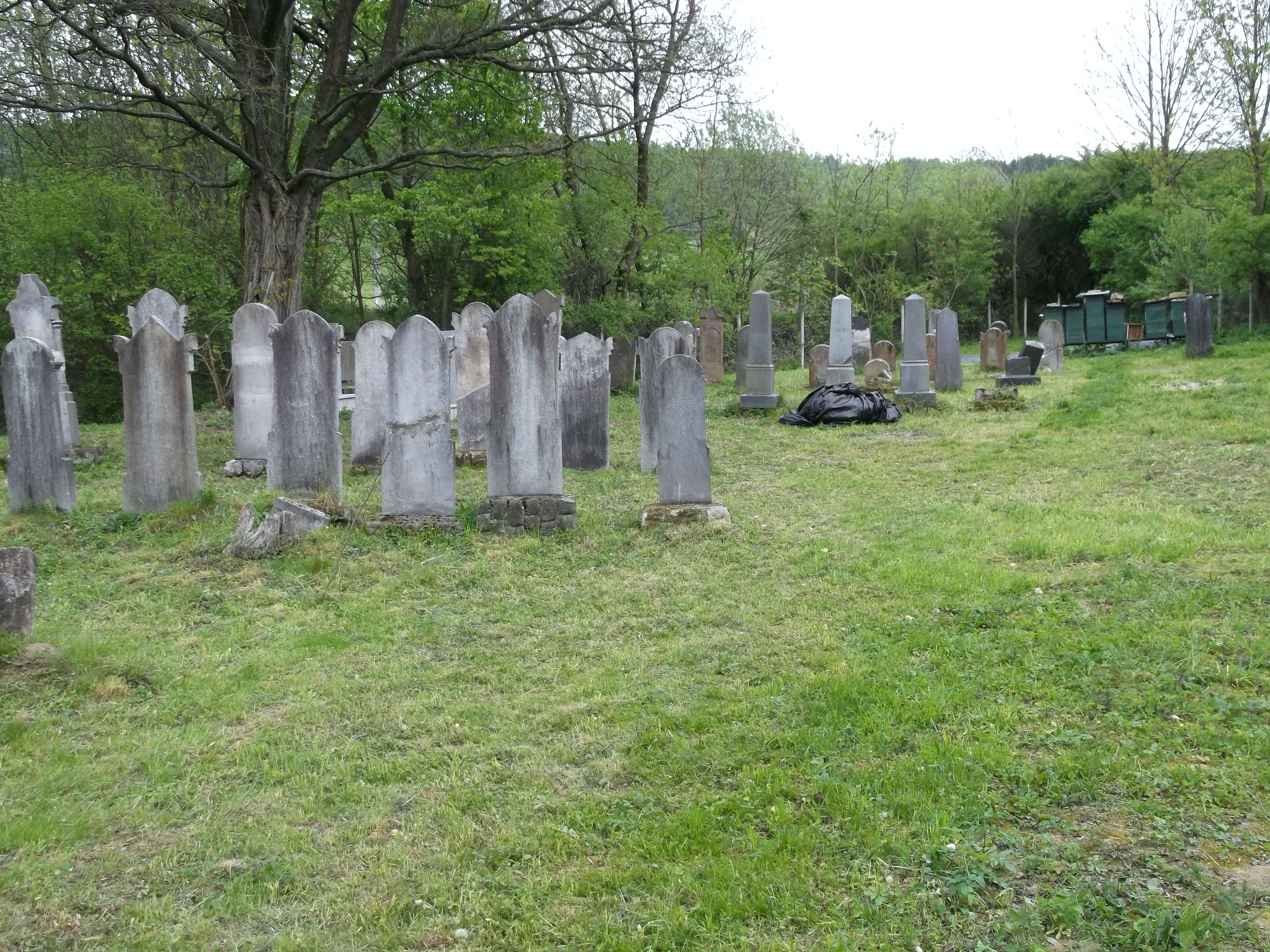 cemetary 008